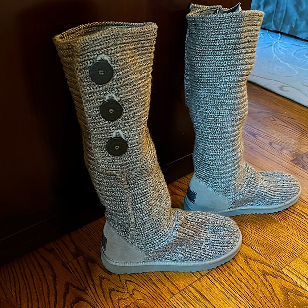 UGG Grey Knit Boots/Like New